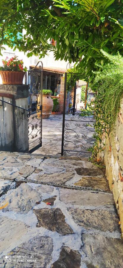 La Stanza Del Sole Casa de hóspedes Matraia Exterior foto
